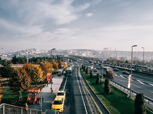 Truck Accident Lawyer in Lindsay, CA